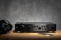 Violectric NIIMBUS US 5 PRO Ultimate Series Headphone Amplifier incl. 256 Step Release